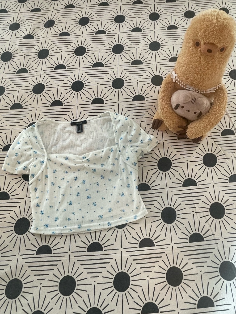 Sweet Forever 21 Ditsy Floral Pointelle Knit Crop Top (Sz. Small)/FINAL PRICED
